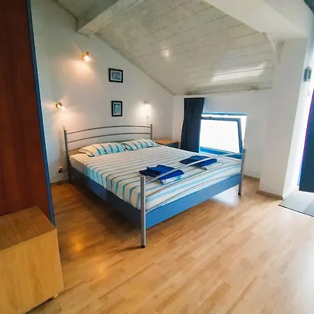 Lira Sto Appartement *