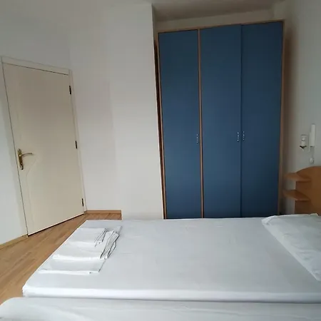 Appartement Lira Sto *