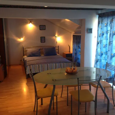 Lira Sto Appartement *