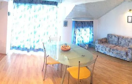 Lira Sto Appartement Pomorie