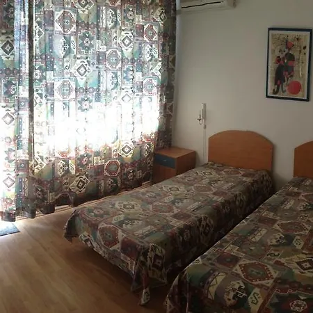 Apartment Lira Sto *