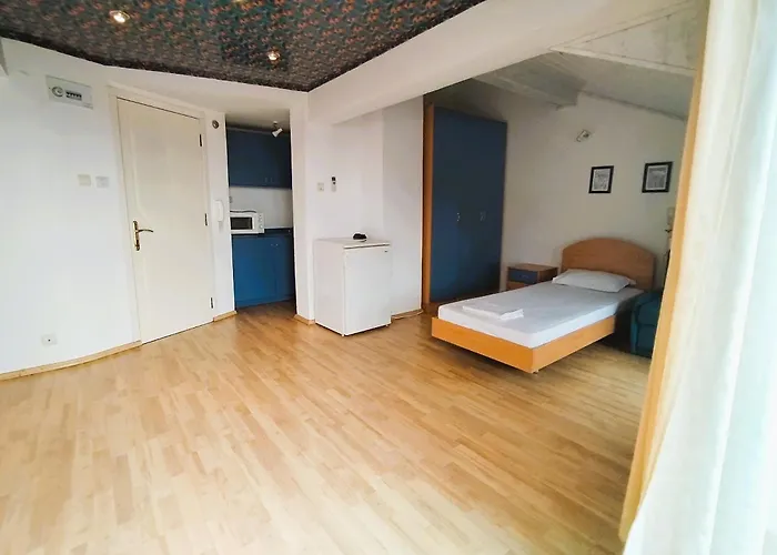 Apartman Lira Sto *