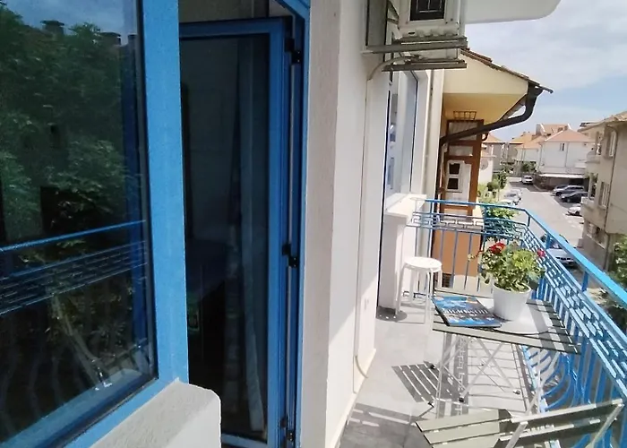 Lira Sto Apartman Pomorie