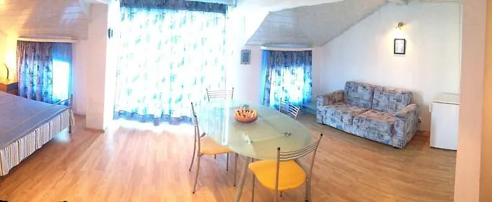 Lira Sto Apartman Pomorie